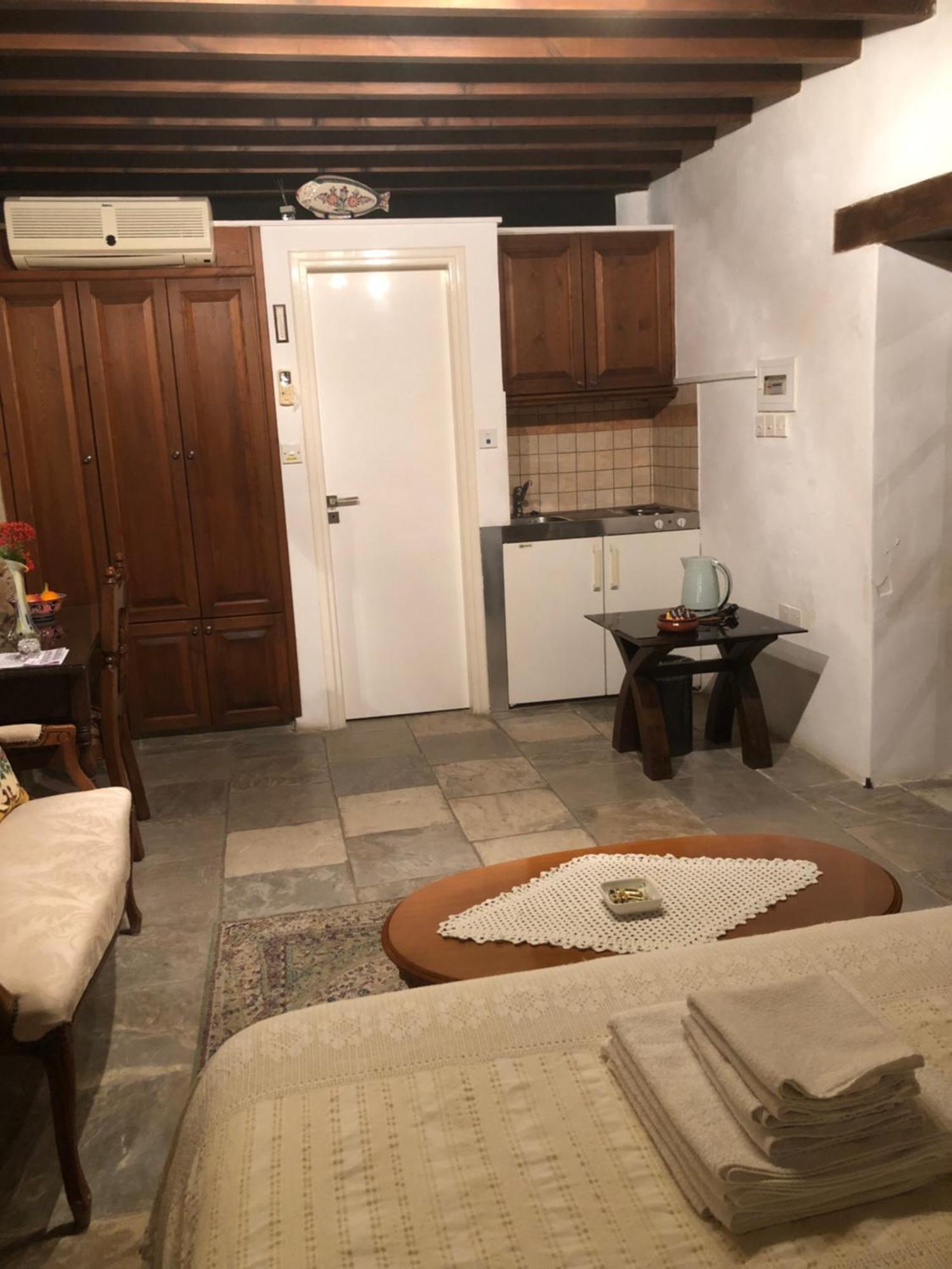 Niki'S House Apartment Лимасол Екстериор снимка