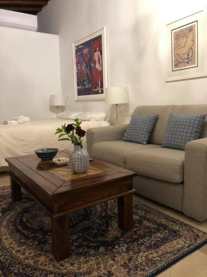 Niki'S House Apartment Лимасол Екстериор снимка